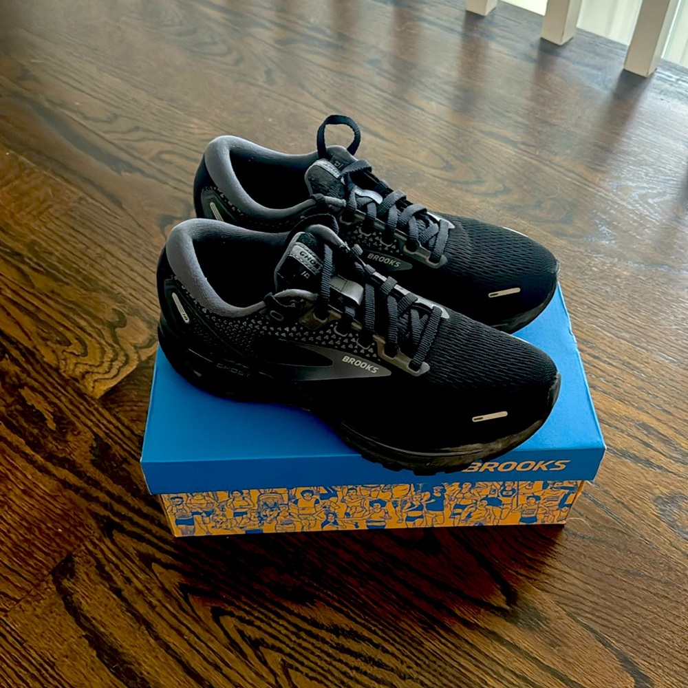 Brooks Ghost 14 Running/Walking Sneakers